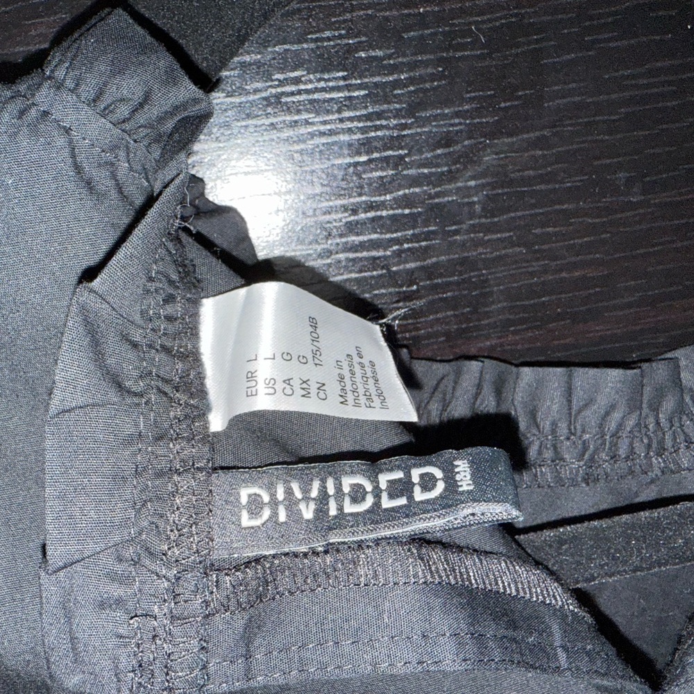 H&M Divided Black Ruffle Top - Picture 3 of 3